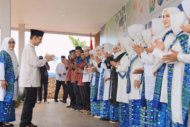 
					1.368 Peserta Milad BKMT Tingkat Sultra Ke-43 Padati Alun-Alun Merdeka Wakatobi