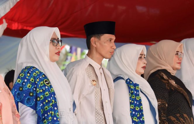 
					Momen Milad BKMT Dihadiri 1368 Peserta, Bupati Haliana Sampaikan Pesan Pj Gubernur Sultra