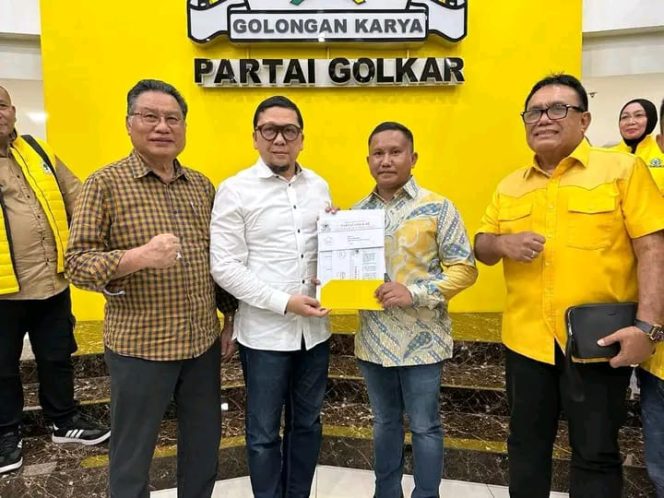 
					Golkar Usung La Ode Darwin Sebagai Balon Bupati, Sekretaris DPD Mubar : Beliau Layak Kita Perjuangkan