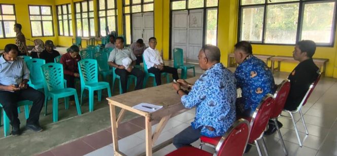 
					Disperindag Wakatobi Ajak Lurah dan Kades Diminta Terlibat Penyaluran Minyak Tanah